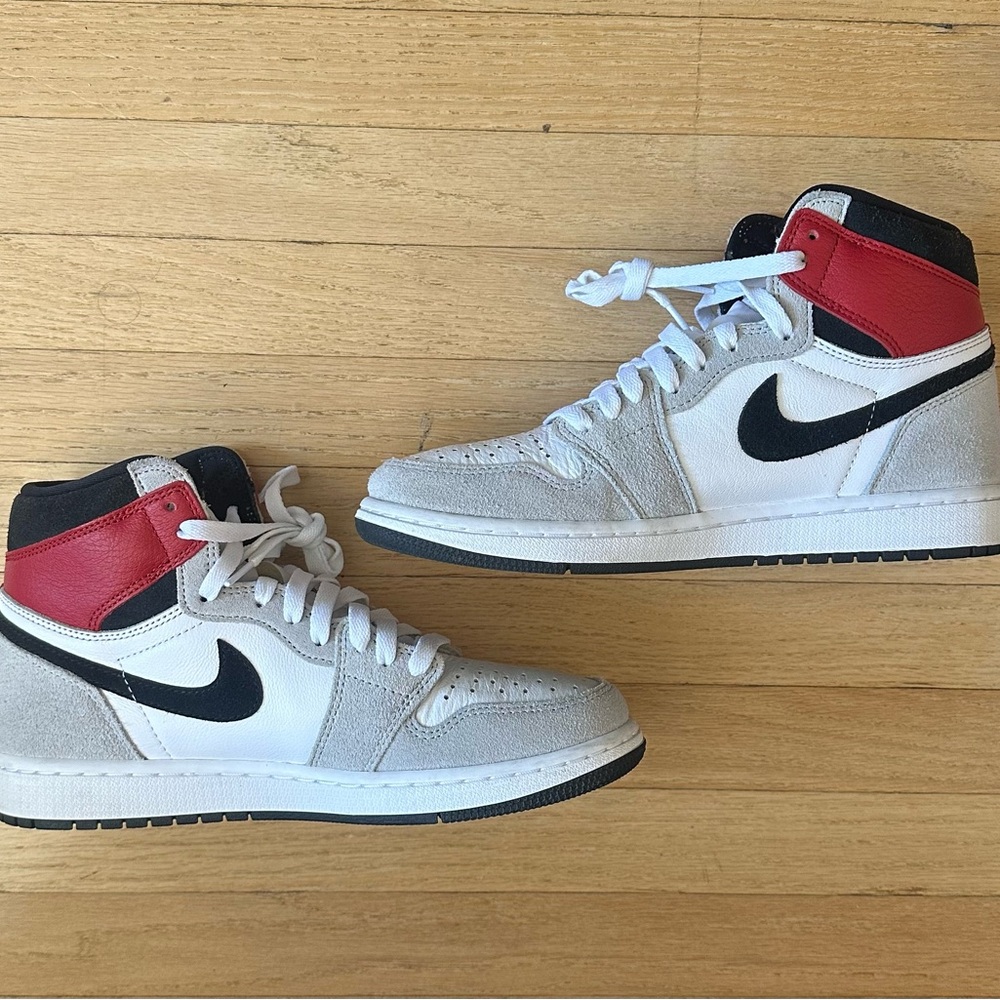 Nike Jordan 1 Retro High Light Smoke Grey